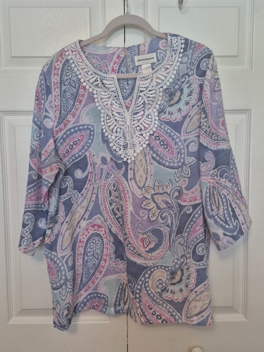 Pretty Pastel Paisley Tunic with Lace Neckline sz L Summer